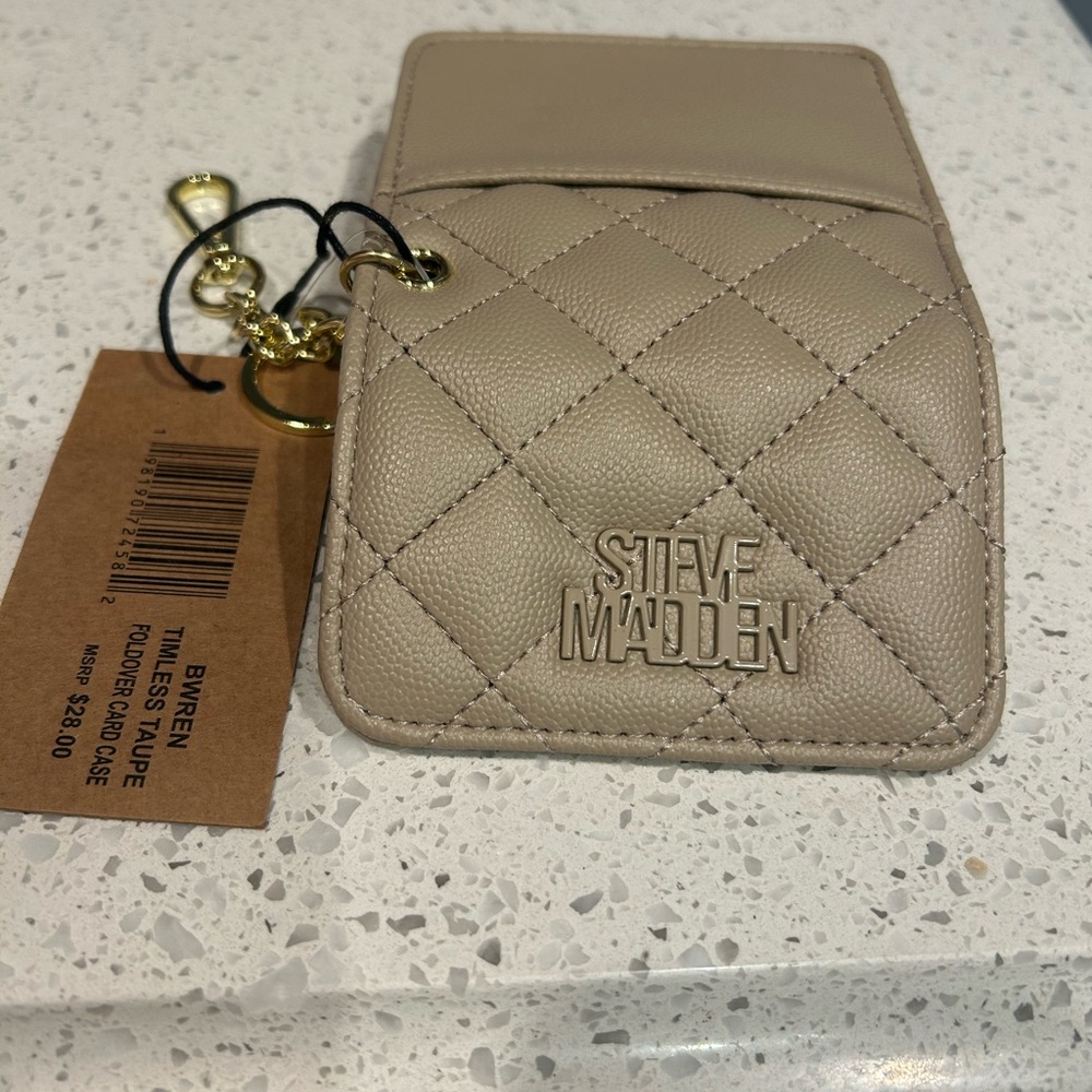 Steve Madden Beige Quilted Card Holder